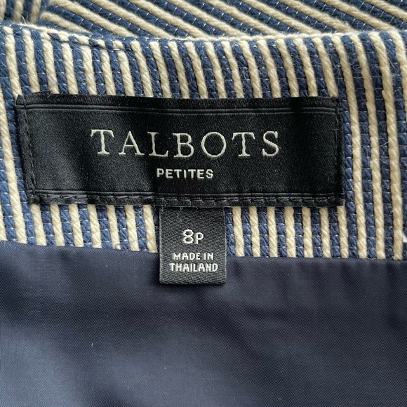 •Talbots• Textured Thin Stripe Pencil Skirt  - Size 8P - Picture 2 of 9